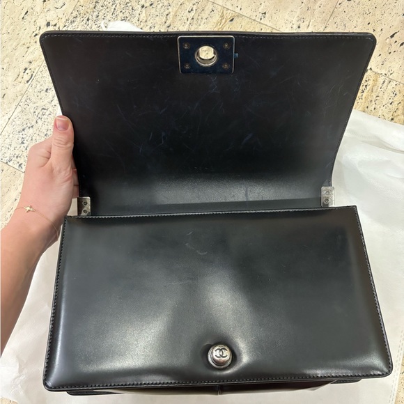 Chanel Large Boy Bag - Picture 7 of 15